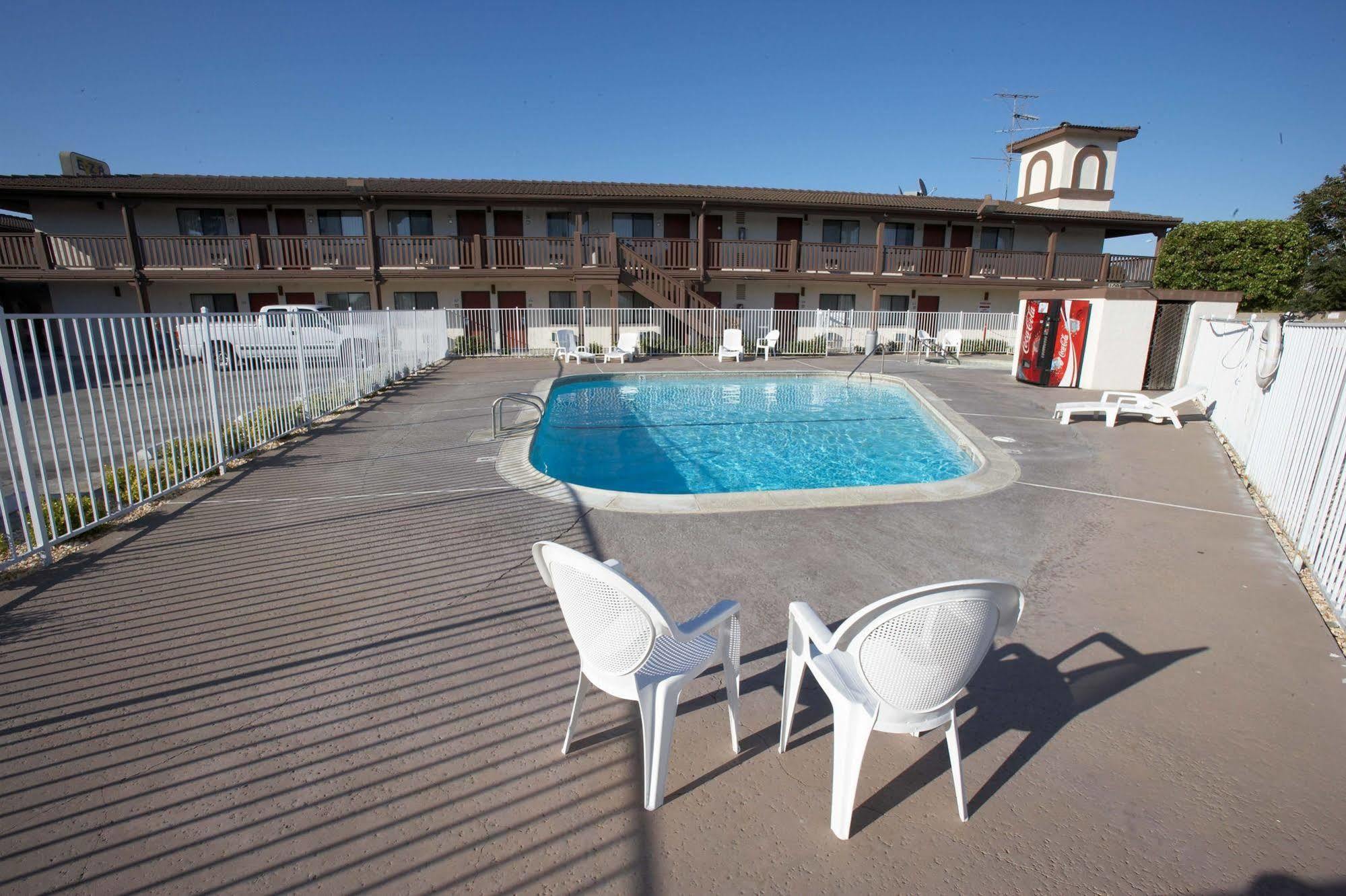 Ez 8 Motel Newark Eksteriør billede